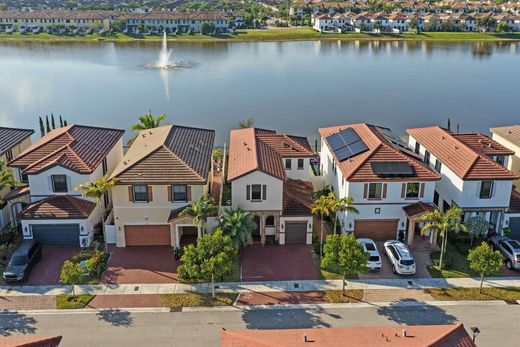 Villa Hialeah, Miami-Dade County