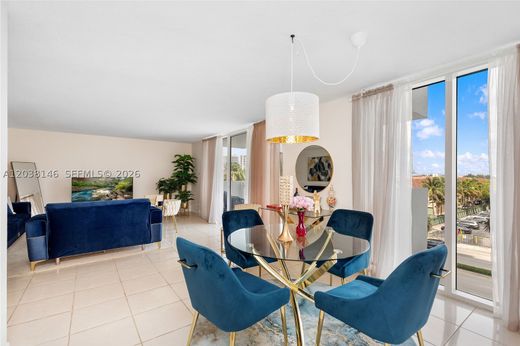 Residential complexes in Hallandale, Broward County