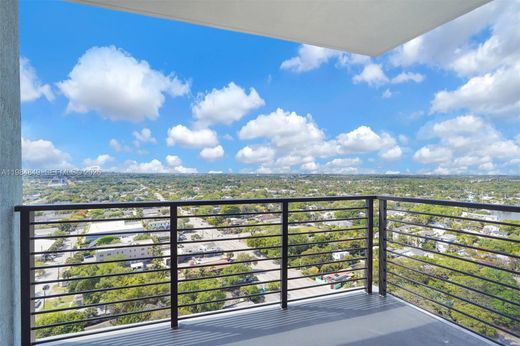 Residential complexes in Fort Lauderdale, Broward County