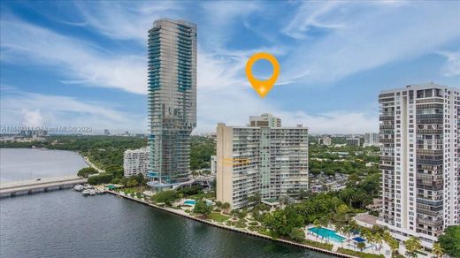 Residential complexes in Miami, Miami-Dade