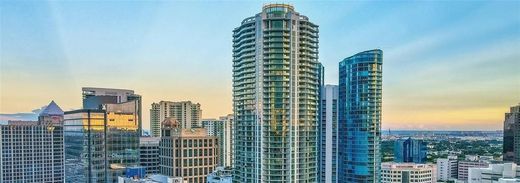 Residential complexes in Fort Lauderdale, Broward County
