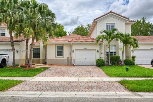 Townhouse in Miramar, Broward County