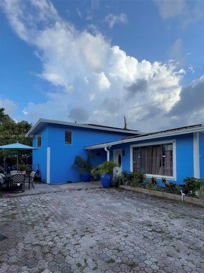 Villa - Miami, Miami-Dade County