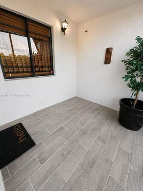 Komplex apartman Weston, Broward County