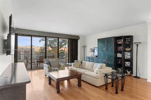 Kamienica w Aventura, Miami-Dade County