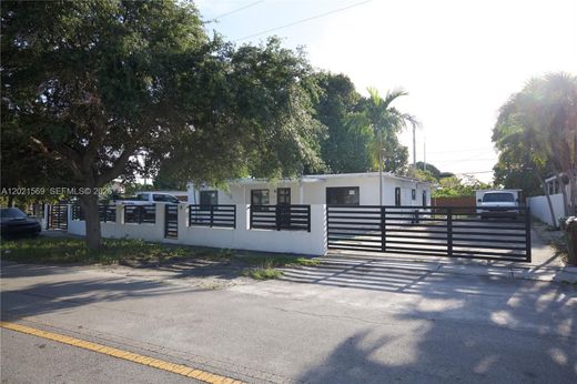 Villa in Hialeah, Miami-Dade
