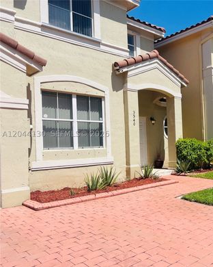 Townhouse in Miramar, Broward County