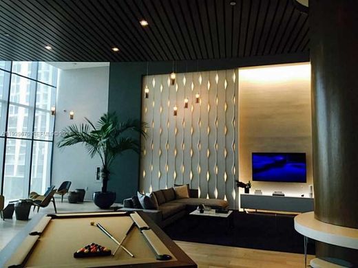 Kamienica w Miami, Miami-Dade County