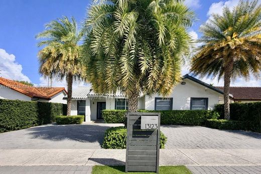 Villa - Miami, Miami-Dade County