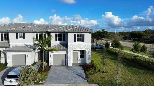 Townhouse in Coral Springs, Broward County