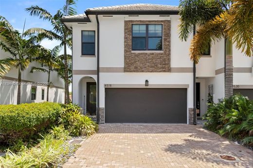 Townhouse in Dania Beach, Broward County