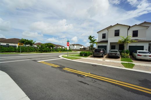 Townhouse in Miami, Miami-Dade