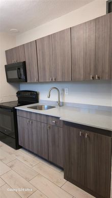 Residential complexes in Pompano Beach, Broward County