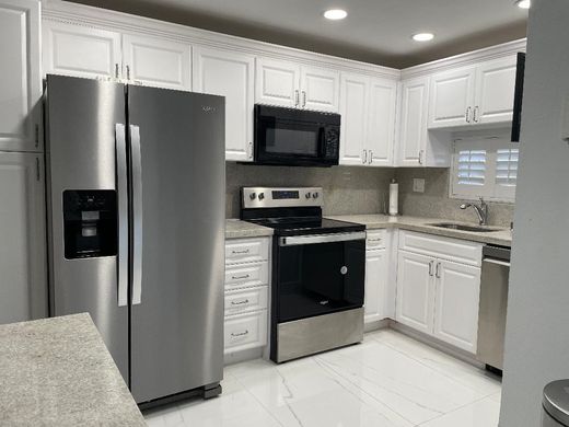 Complesso residenziale a Pembroke Pines, Broward County