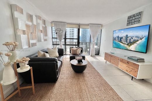 Residential complexes in Miami, Miami-Dade