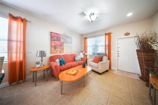 Willa w Homestead, Miami-Dade County