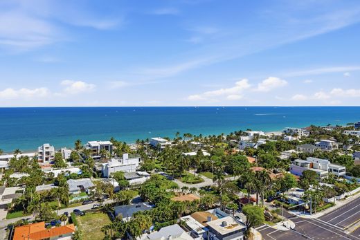 Residential complexes in Fort Lauderdale, Broward County