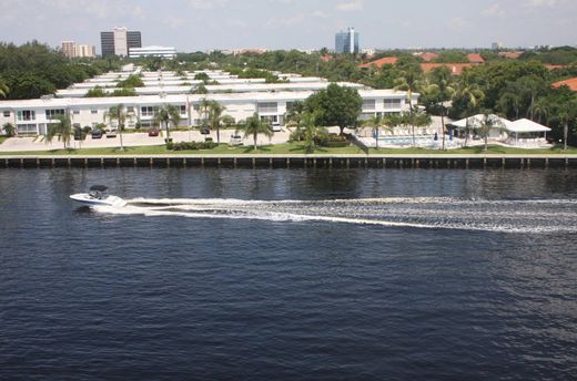 Residential complexes in Fort Lauderdale, Broward County