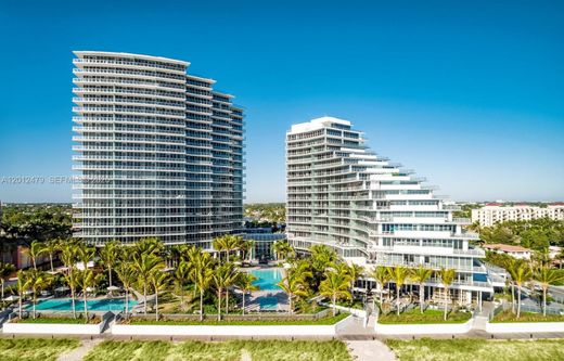 Residential complexes in Fort Lauderdale, Broward County
