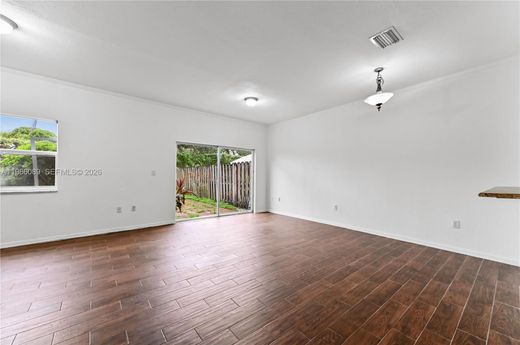 Townhouse in Miramar, Broward County