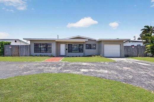 Villa in Oakland Park, Broward County