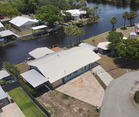 Villa Okeechobee, Okeechobee County