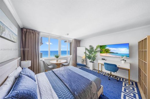 Residential complexes in Sunny Isles Beach, Miami-Dade