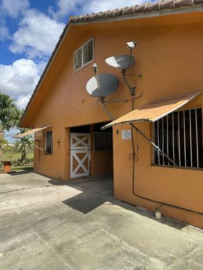 Villa - Miami, Miami-Dade County