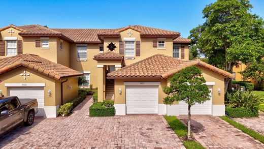 Residential complexes in Parkland, Broward County