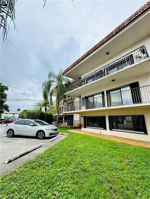 Residential complexes in Davie, Broward County