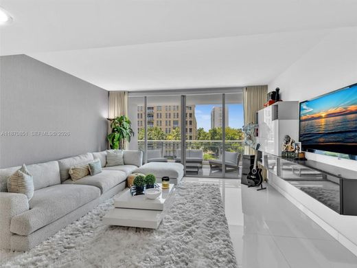 Complexes résidentiels à Aventura, Comté de Miami-Dade