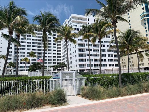 Complesso residenziale a Miami Beach, Miami-Dade County