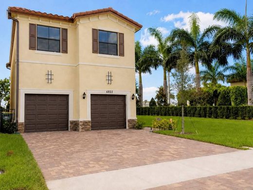 Villa in Tamarac, Broward County