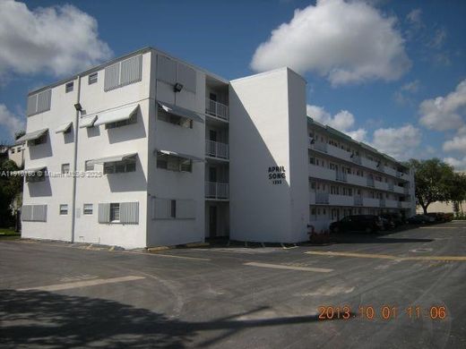 Complesso residenziale a Hallandale Beach, Broward County