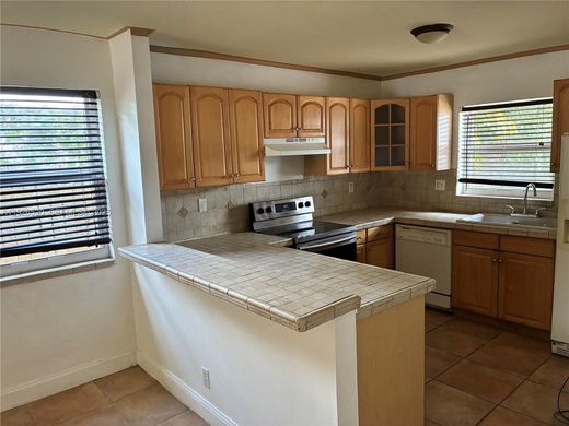 Casa adosada en North Miami, Miami-Dade County