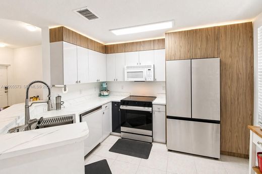 Complesso residenziale a Miami, Miami-Dade County