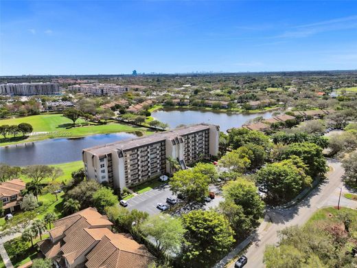 Davie, Broward Countyのアパートメント・コンプレックス