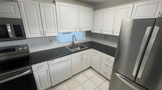 Komplex apartman Miami, Miami-Dade County