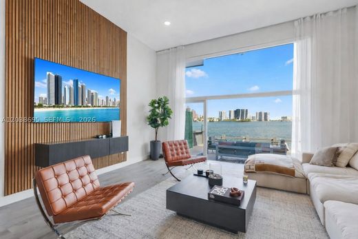 Townhouse in North Miami Beach, Miami-Dade