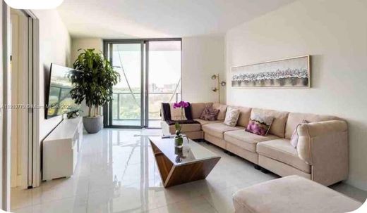 Complesso residenziale a Miami, Miami-Dade County