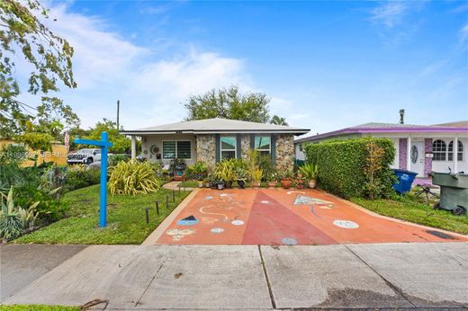 Willa w Hallandale Beach, Broward County