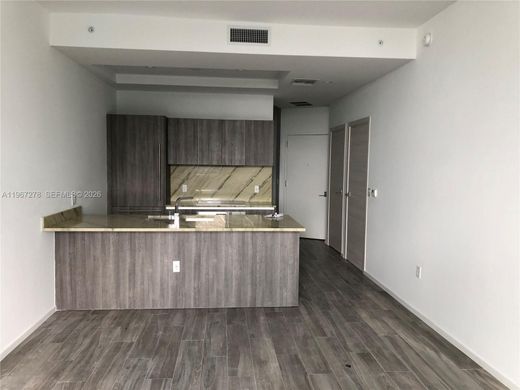 Residential complexes in Miami, Miami-Dade