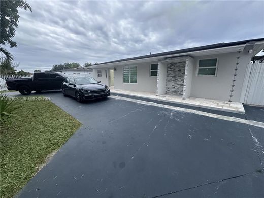Villa en Miami Gardens, Miami-Dade County