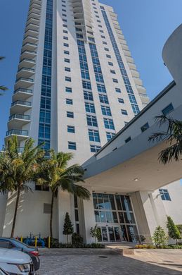 Complexes résidentiels à North Miami Beach, Comté de Miami-Dade