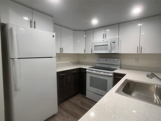 Residential complexes in Hialeah, Miami-Dade