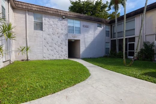 Residential complexes in Miami, Miami-Dade