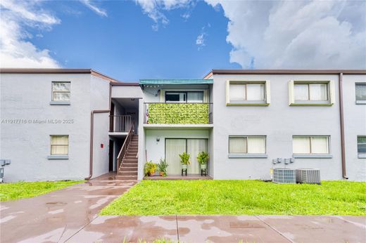 Wohnkomplexe in Miami, Miami-Dade County