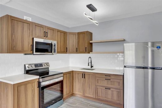 公寓楼  Boca Raton, Palm Beach County