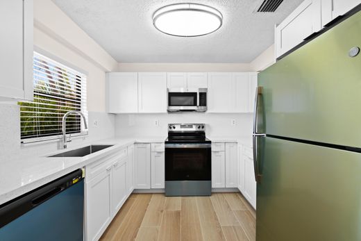 Townhouse in Pompano Beach, Broward County