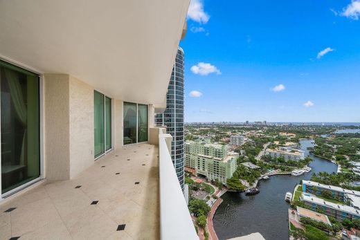 Residential complexes in Fort Lauderdale, Broward County